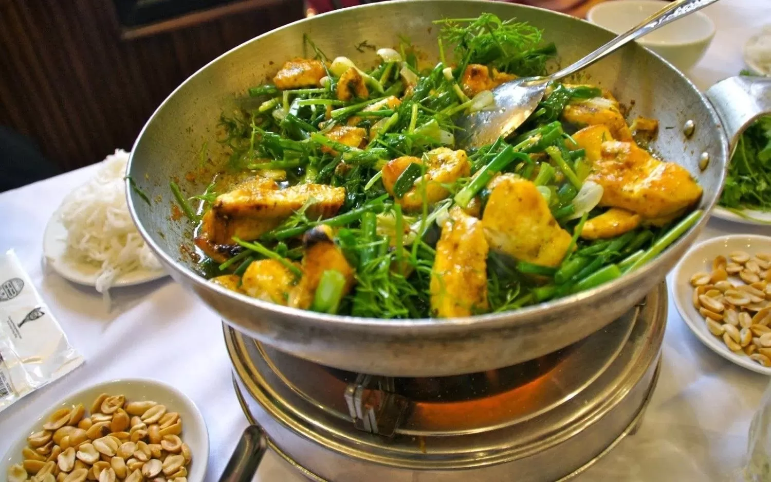 A Foodie’s Guide to Hanoi Food: Must-Try Dishes in the Capital