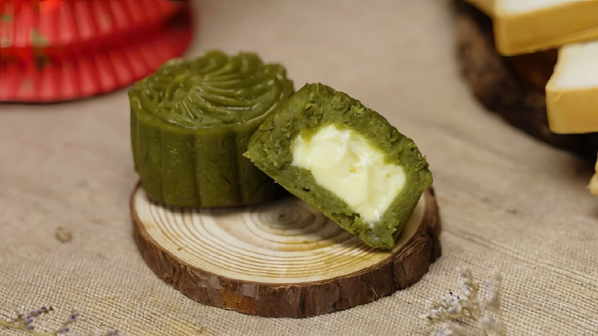 Mooncake with matcha and cheese filling