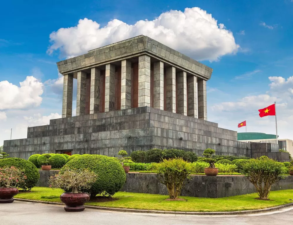 hanoi-ho-chi-minh-mausoleum